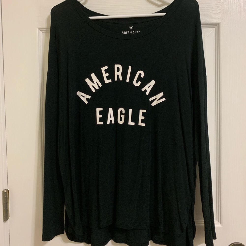 Black long sleeve AEO shirt